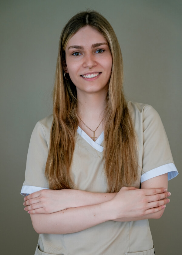 Die Hygienebeauftragte im HarschDental Team Nikki Knoepfle